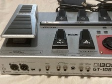 Boss GT-10B multieffetto basso