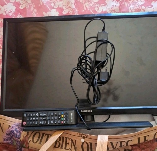Color samsung - tv, 24"