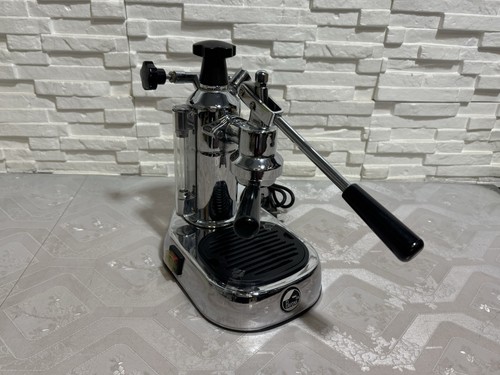 Macchina leva manuale la - a,