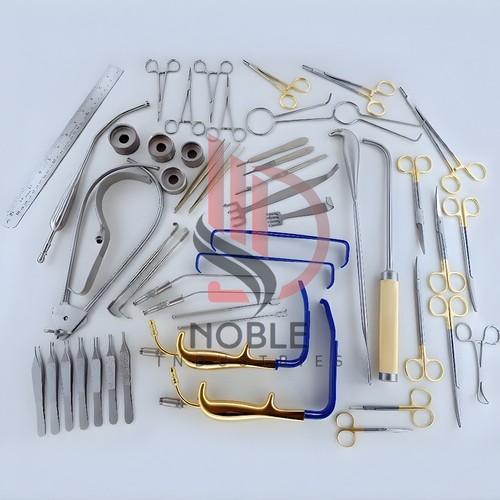 Chirurgia aumento seno set - set, di