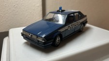 Bburago Alfa Romeo 75 Polizia