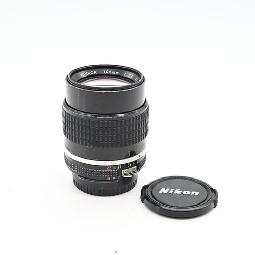 Nikon nikkor 105 f2 - ai-s, f2.5