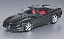 1:18 UT Models Chevy Corvette C5 HT (Z06, FRC) ('99) nero, rosso, argento