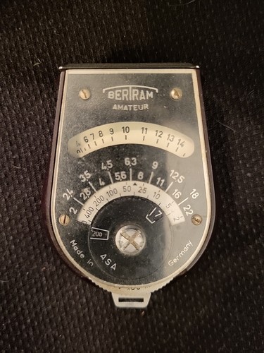 Bertram amateur bakelite light - bakelite,