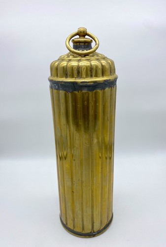 Antico vaso bottiglia acqua