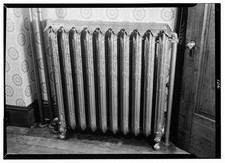 13. Copertura radiatore in