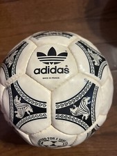 Adidas Etrusco Unico 1990 Ball