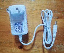 Alimentatore 5V AC / DC BSG-0502500 uscita 5V-DCV.2.5A