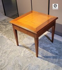 TAVOLINO QUADRATO IN LEGNO MASSELLO DI CILIEGIO LAVORATO A  MANO