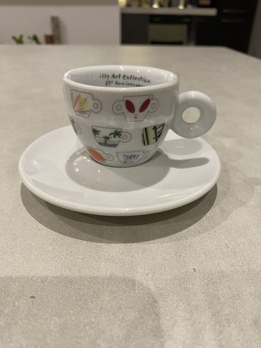 Una tazzina illy art - una,