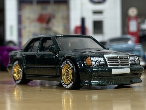 Hot wheels mercedes benz 500 - 500, e