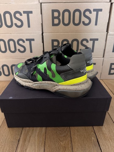 Valentino garavani bounce neon - valentino,