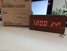 Sveglia elettronica digitale legno LED con cavetto USB aperta mai usata