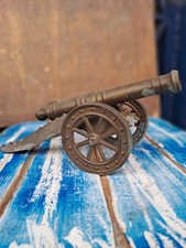 Modello Cannone Decorativo In Ottone Vintage Ruote Maricianti