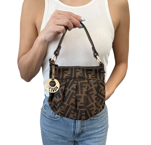 Fendi vintage logo - fendi,