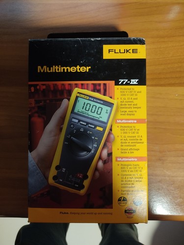 Multimetro digitale