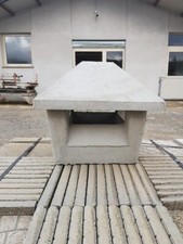 Cappello Fumaiolo Comignolo  Con Base Quadrata 40x40  in cemento grigio grezzo