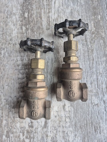 Vintage antica valvola acqua - ,