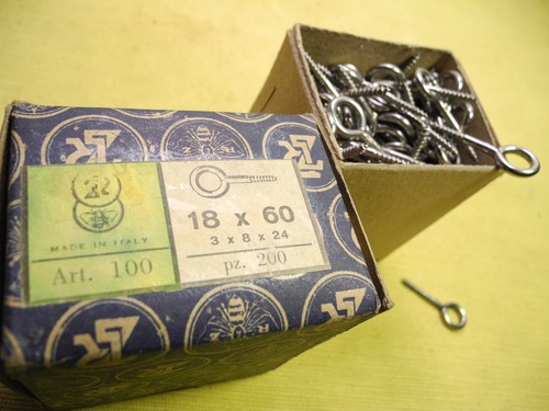 Scatole 200 occhielli x - 18,