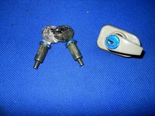 TRIS SERRATURE 2 ANTERIORI + 1 POSTERIORE PER RENAULT R4,TL, GTL