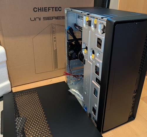 Case chieftec 10b 300 con - bs-10b-300,