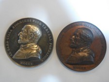 2 medaglie cardinale Guala