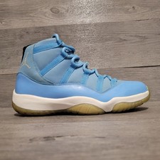 Air Jordan 11 Retro Pantone