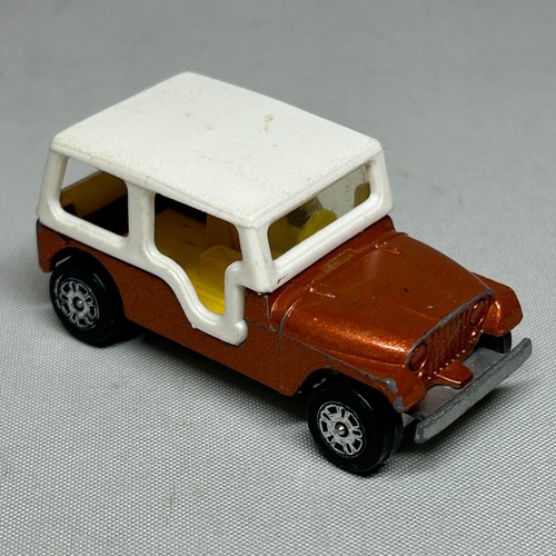Modellino vintage corgi jeep - vintage,