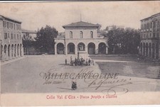 COLLE VAL d'ELSA: Piazza