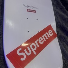 Nuovissimo mazzo di skateboard