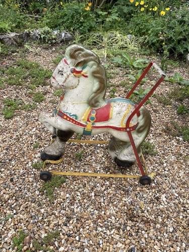 Cavallo giocattolo vintage
