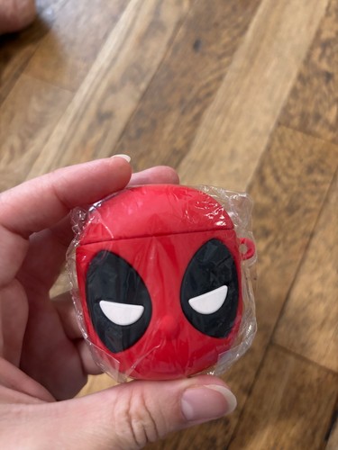 Deadpool custodia airpods - deadpool,