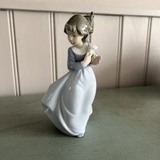 Nao by Lladro - 1089 - Windy