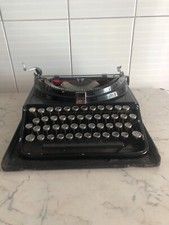 Macchina da scrivere portatile