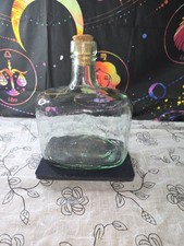 Antica bottiglia in vetro