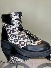 Stivali donna stringati