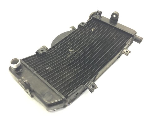 Radiatore deformato yamaha tdm - yamaha,