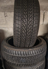 Coppia 2 Goodyear Ultragrip 8