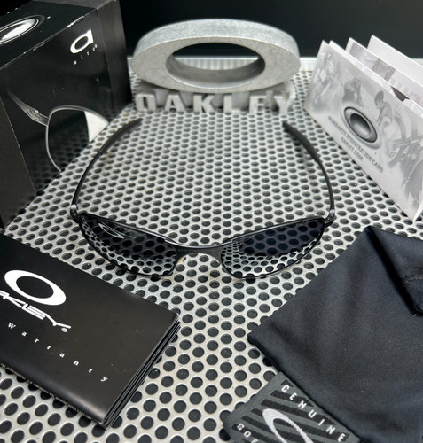 Oakley wire scuro - a, |