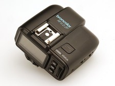 broncolor RFS 2.2F radio