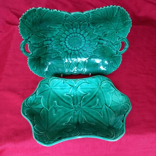 Due antichi piatti - in, maiolica