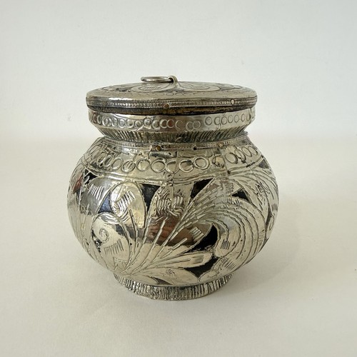 Indian white metal wood lidded - white,