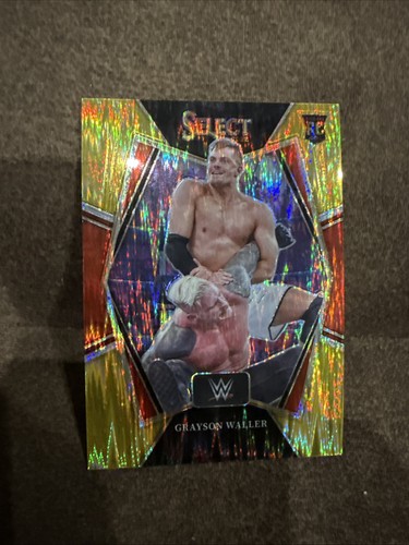 2022 select wwe - gold, #3/10