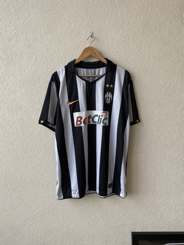 Juventus 2010 2011 home jersey - juventus,