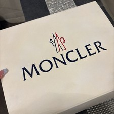 moncler retail Price 395 never