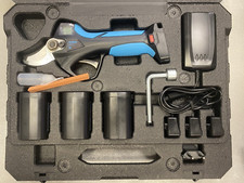 FORBICE A BATTERIA CAMPAGNOLA STARK M 2 ANNI DI GARANZIA CON TRE BATTERIE