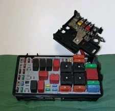 CENTRALINA SCATOLA PORTA FUSIBILI FIAT GRANDE PUNTO 1.3 1.9 MTJ JTD 51737887