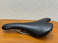 Sella bici da strada Fizik