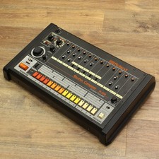 ROLAND TR-808 Rhythm Composer