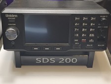 Supporto Personalizzato per Scanner Uniden SDS200 - Antiscivolo - Costruzione Durevole